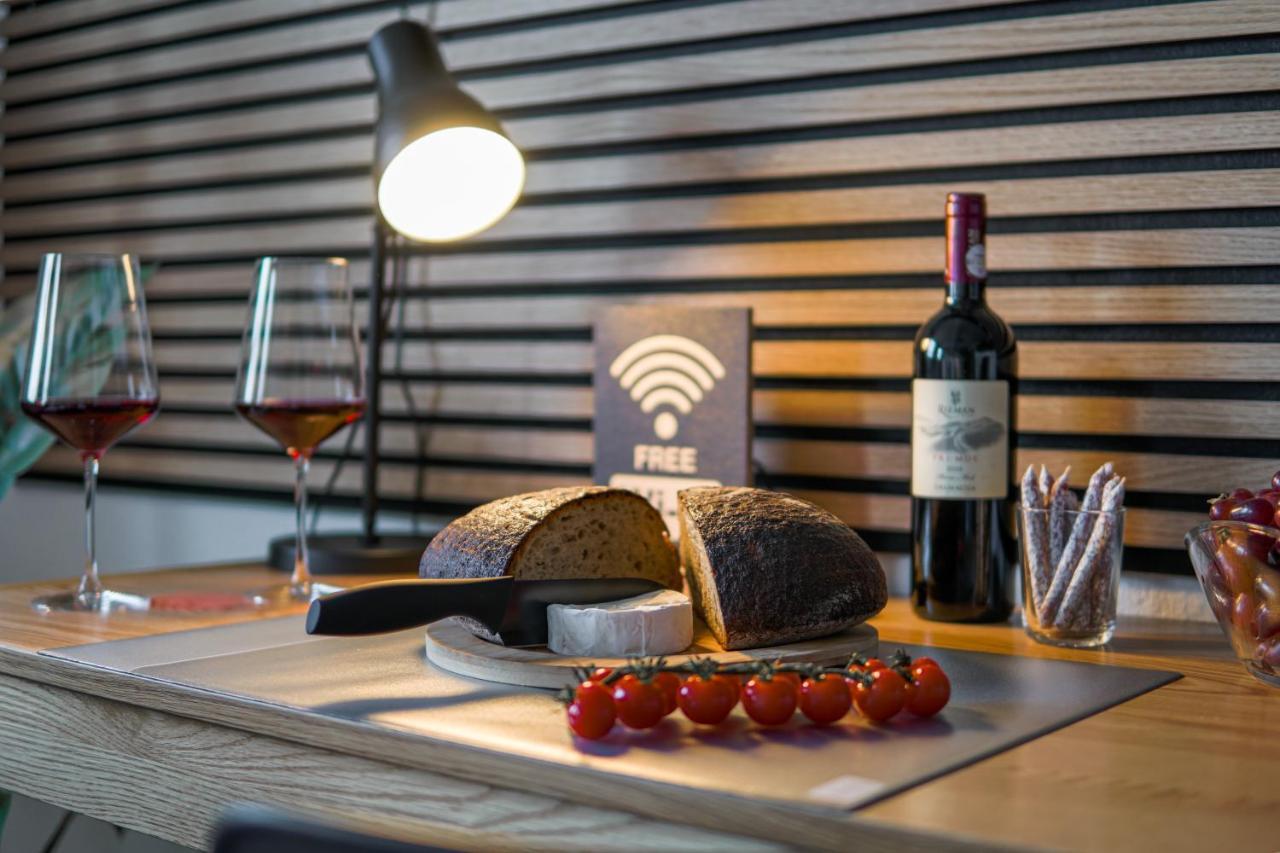 Homefy Studio Sky - Free Parking - Elevator - Desk - Netflix Essen Exteriér fotografie